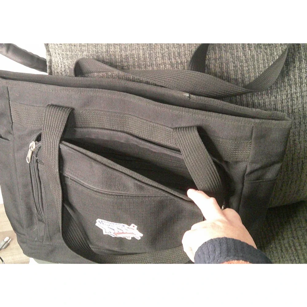 Super Bowl XXXVI Vintage Black Shoulder Travel Bag Patriots vs Rams 2002